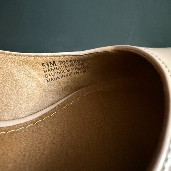 Blush 14th and Union Women’s Size 5.5 Slingback Pointed Toe 2.5 Inch Heel Shoes - Picture 5 of 7